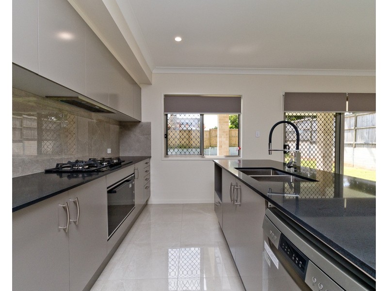 3 Paperbark Street, Bridgeman Downs QLD 4035