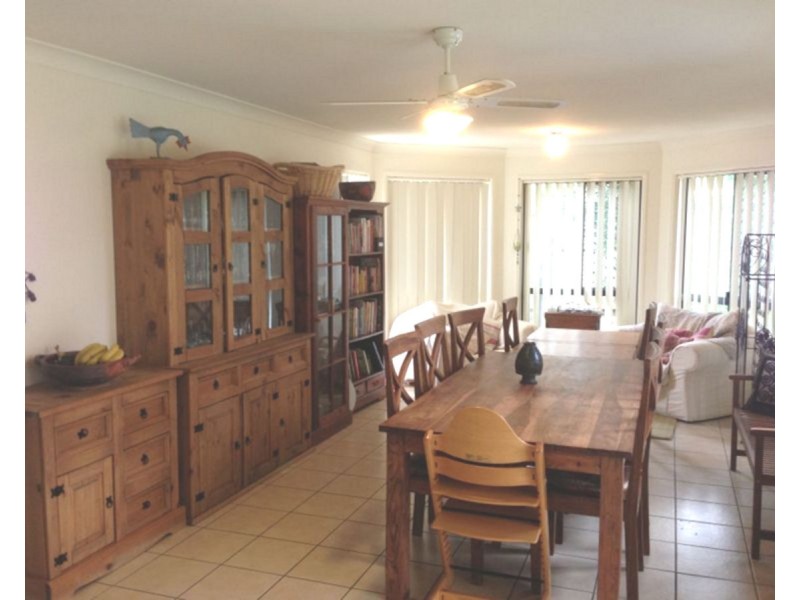 2 Meranti Crescent, Albany Creek QLD 4035