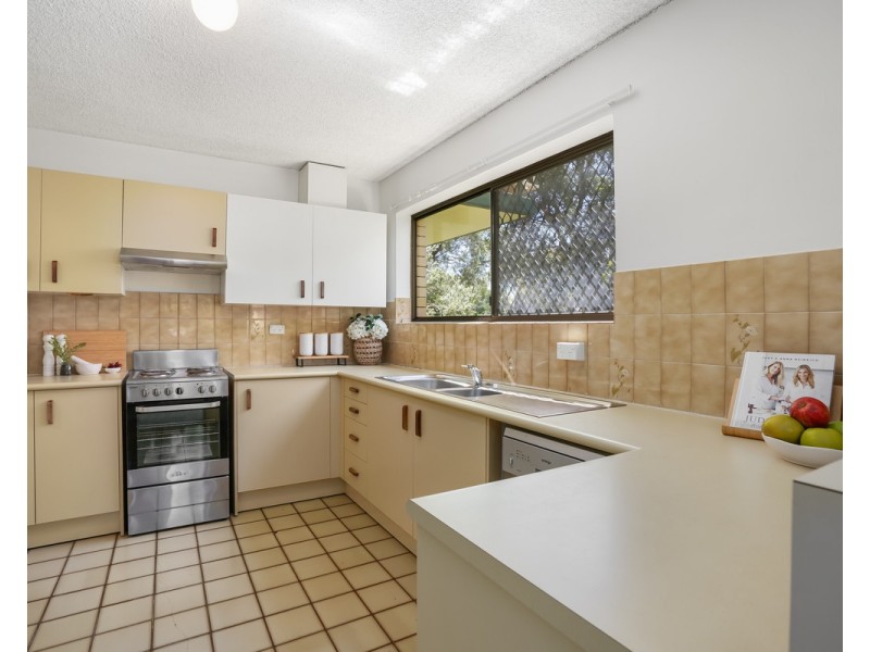 2/467 Hamilton Road, Chermside QLD 4032