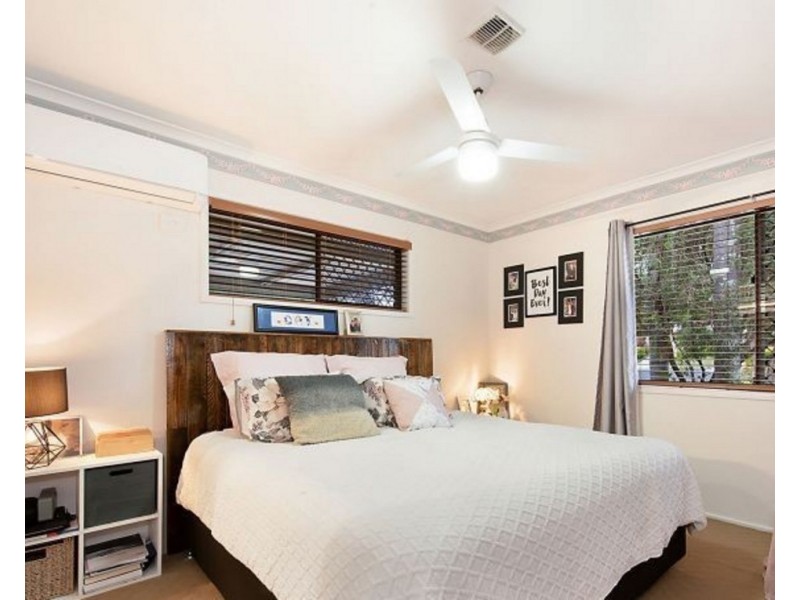 25 Oleron Terrace, Petrie QLD 4502