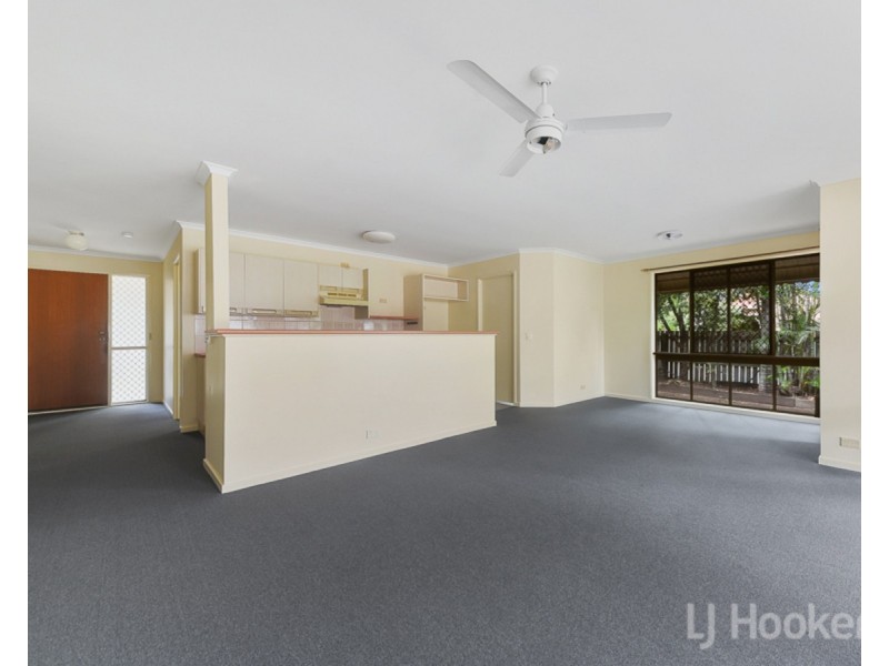 11 Desert Willow, Fitzgibbon QLD 4018