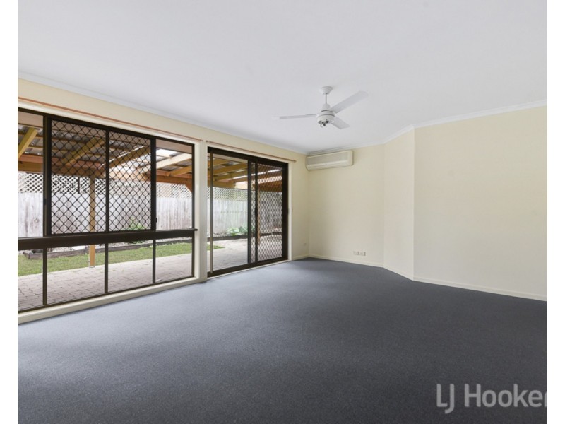 11 Desert Willow, Fitzgibbon QLD 4018