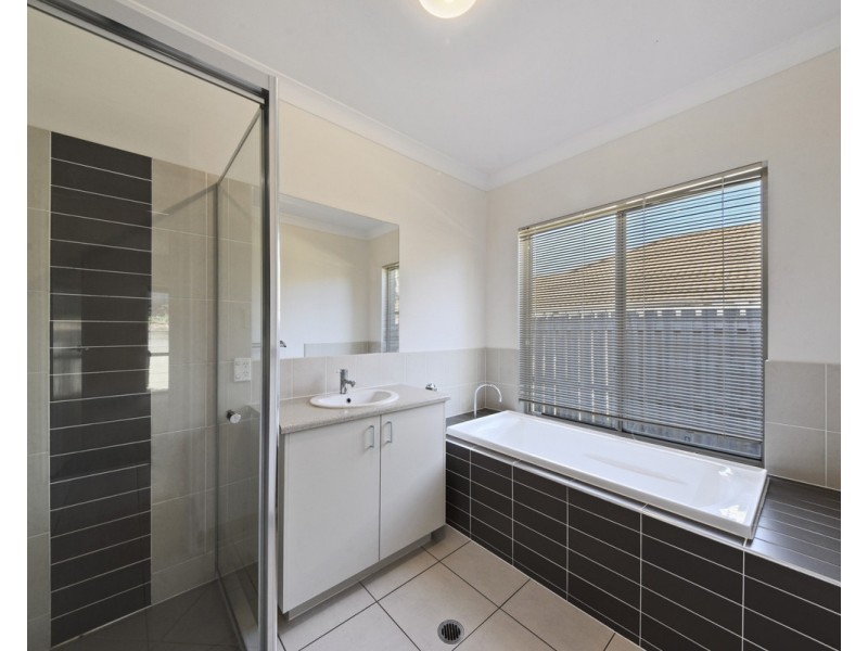 18 Steven Court, Narangba QLD 4504