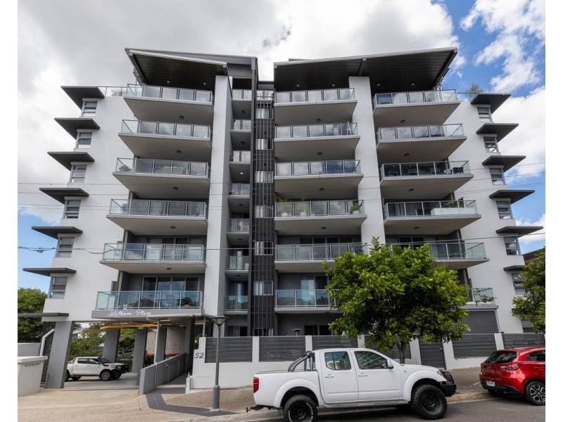 19/52 Latham Street, Chermside QLD 4032