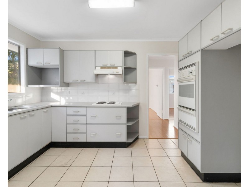 4 Lauren Street, Geebung QLD 4034