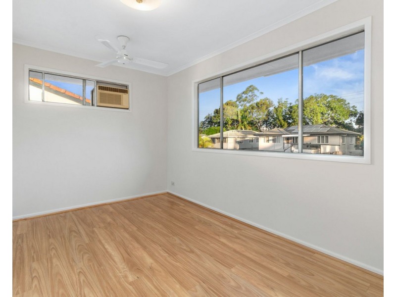 4 Lauren Street, Geebung QLD 4034