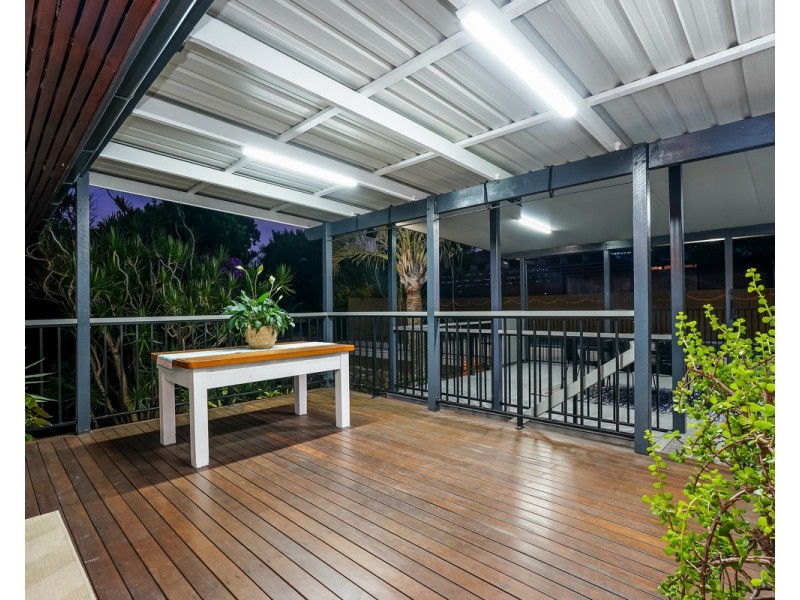 14 Lawrence Road, Chermside West QLD 4032