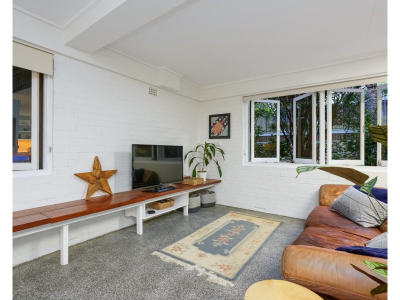 14 Lawrence Road, Chermside West QLD 4032