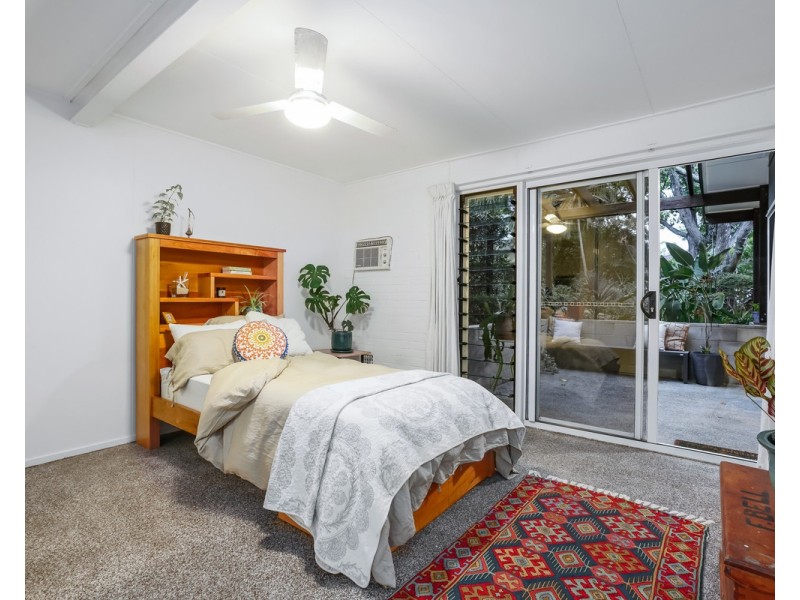 14 Lawrence Road, Chermside West QLD 4032