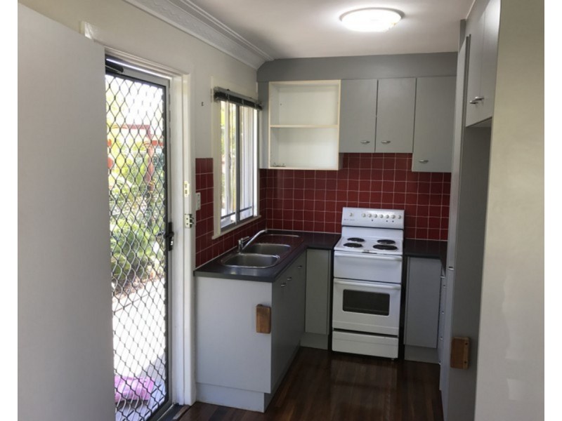 73 Basnett Street, Chermside West QLD 4032