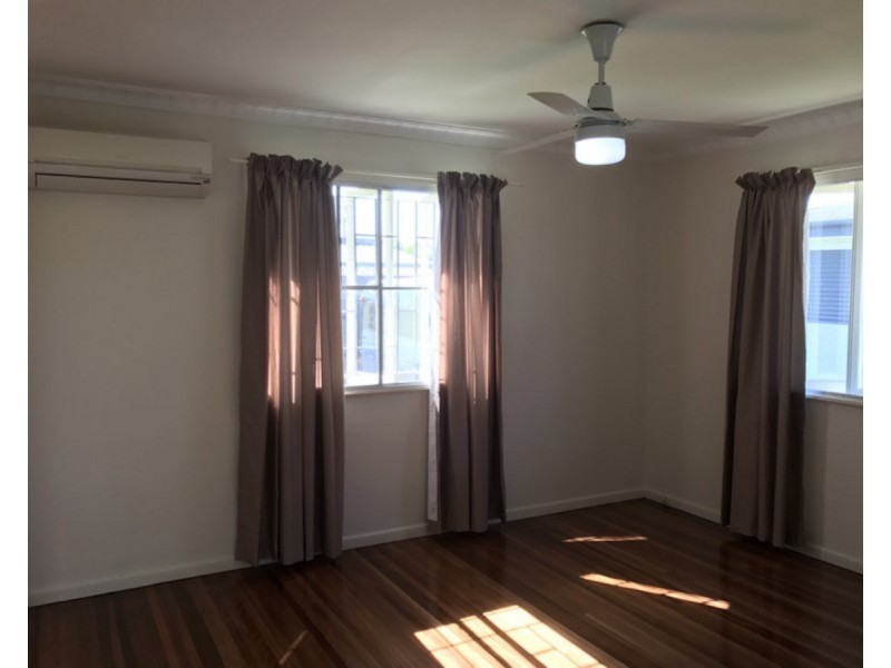 73 Basnett Street, Chermside West QLD 4032