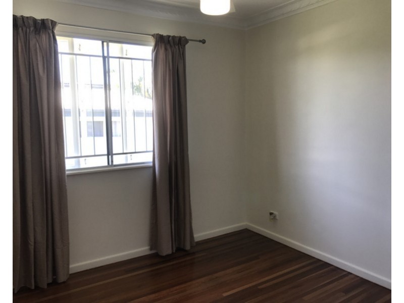 73 Basnett Street, Chermside West QLD 4032