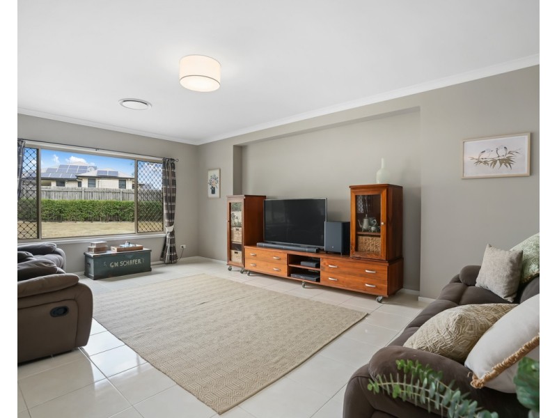 22 Borumba Court, Narangba QLD 4504