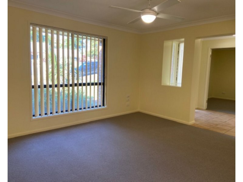 12 Pender Street, The Gap QLD 4061