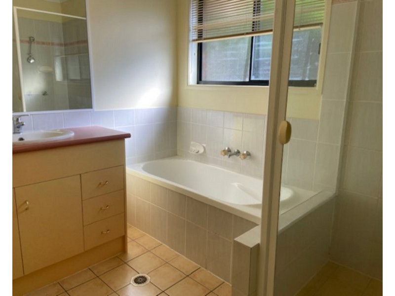 12 Pender Street, The Gap QLD 4061