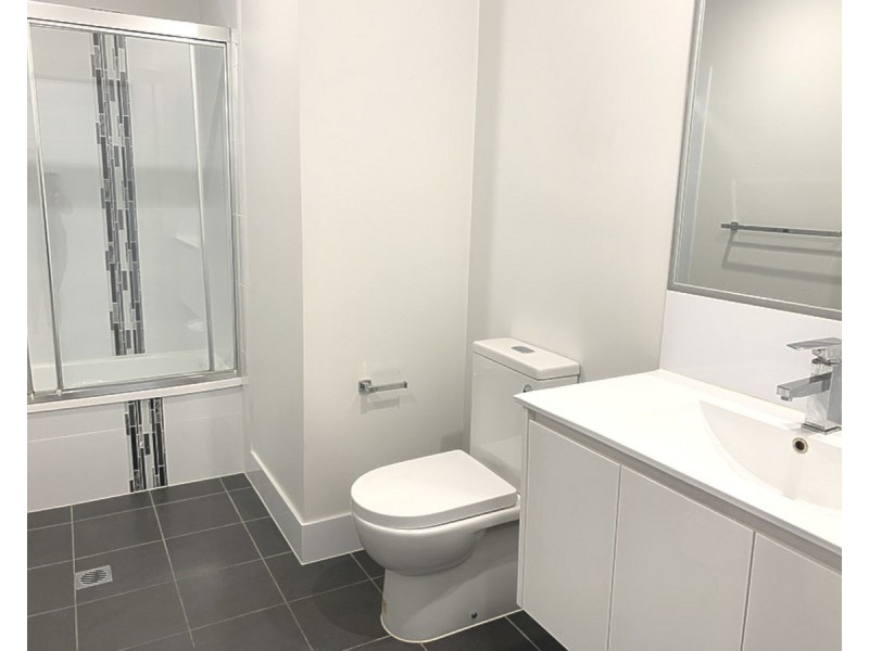 1/52 Latham Street, Chermside QLD 4032