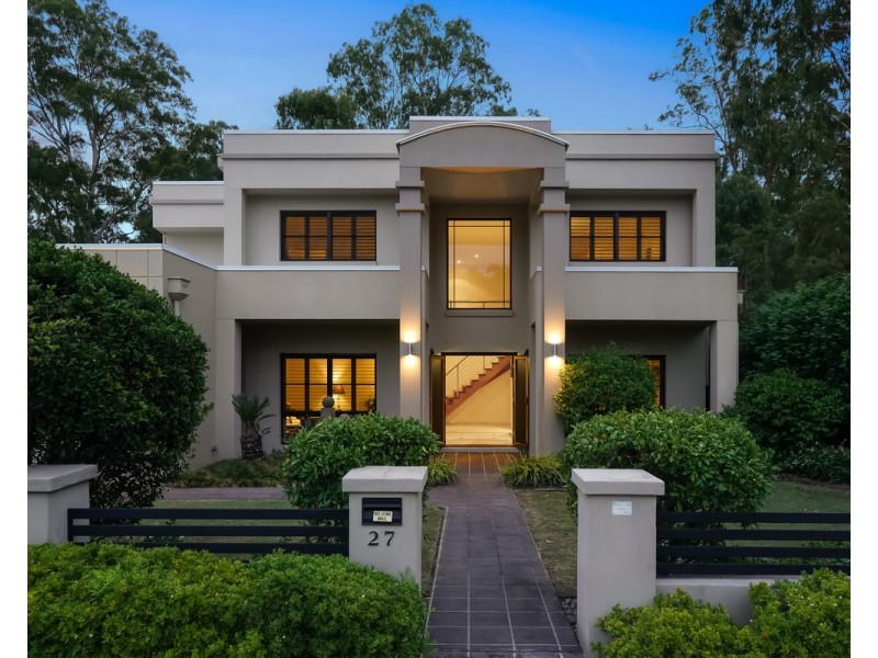 27 Country Club Drive, Albany Creek QLD 4035