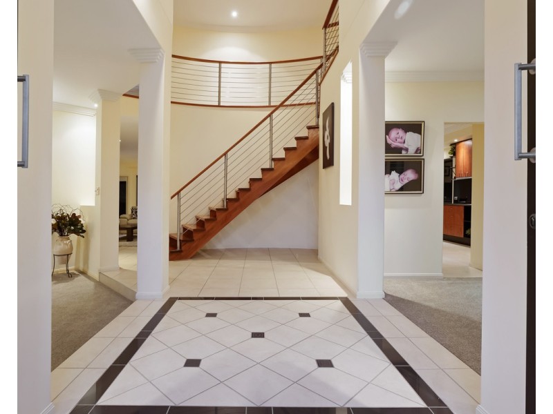 27 Country Club Drive, Albany Creek QLD 4035