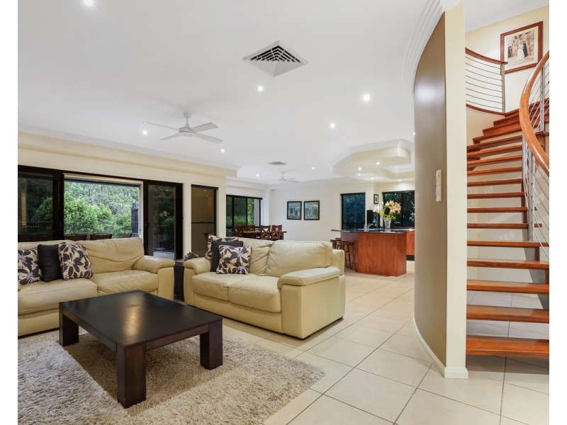 27 Country Club Drive, Albany Creek QLD 4035