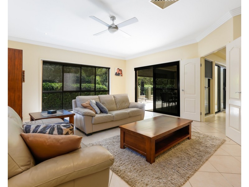 27 Country Club Drive, Albany Creek QLD 4035