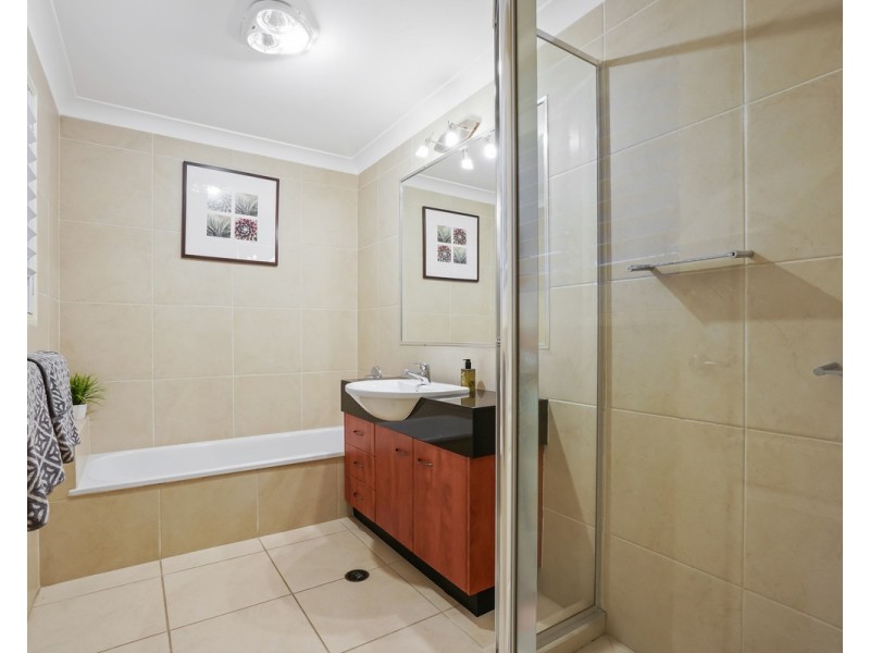 27 Country Club Drive, Albany Creek QLD 4035