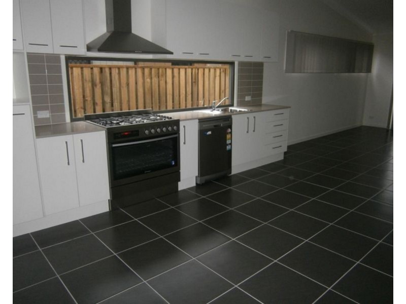 4 Kimberly Park Way, Fitzgibbon QLD 4018