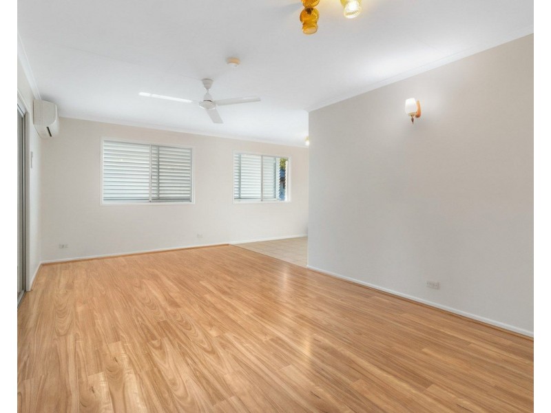 4 Lauren Street, Geebung QLD 4034