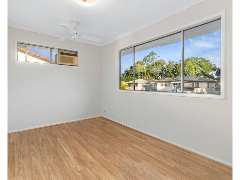 4 Lauren Street, Geebung QLD 4034