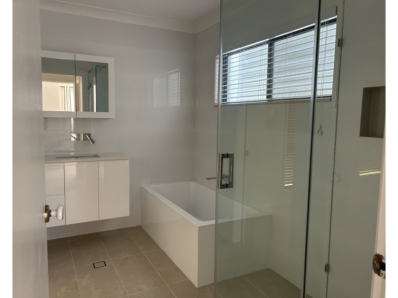 39B Piccadilly Street, Geebung QLD 4034