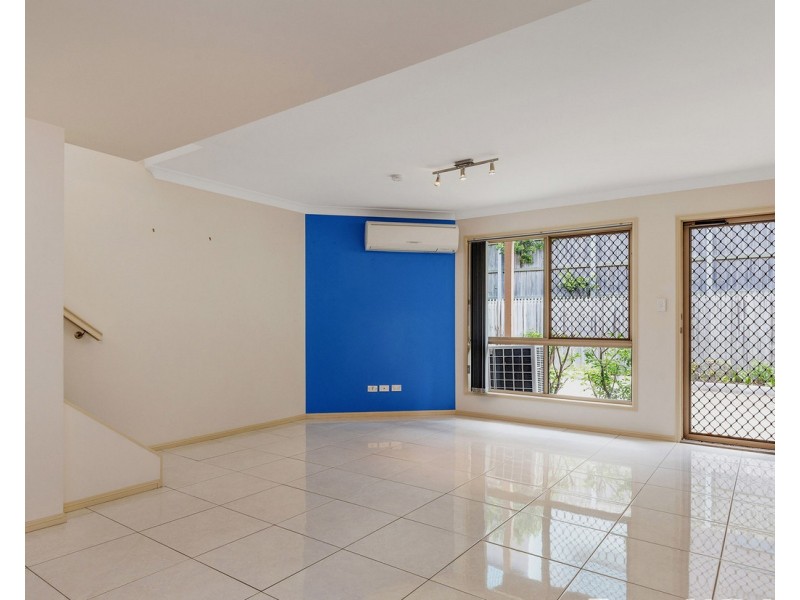 2/58 Sparkes Street, Chermside QLD 4032