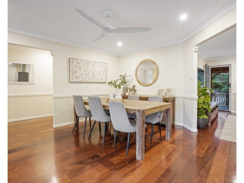 64 Blackwood Drive, Ferny Hills QLD 4055