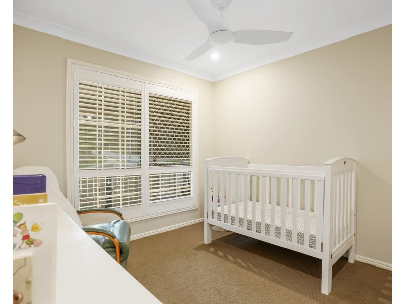 64 Blackwood Drive, Ferny Hills QLD 4055