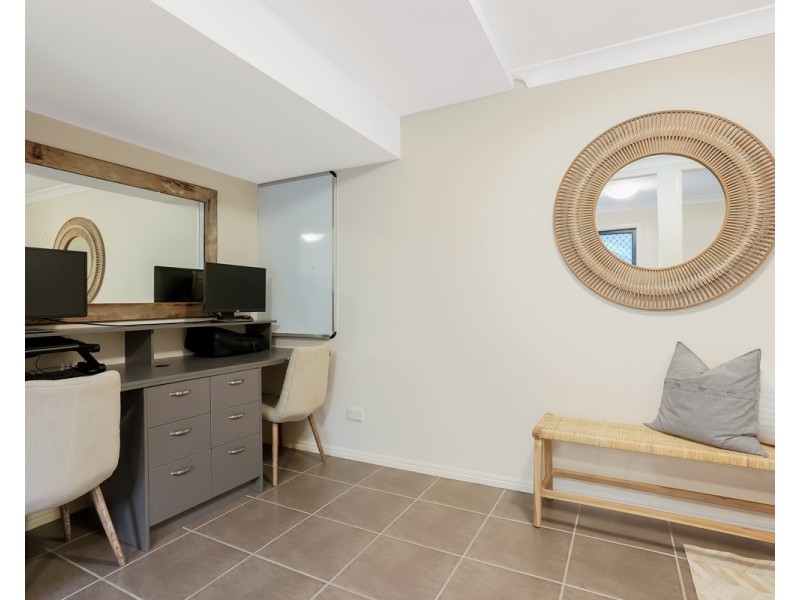 64 Blackwood Drive, Ferny Hills QLD 4055