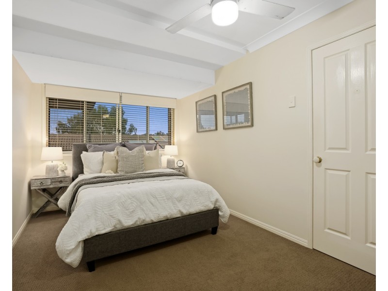 64 Blackwood Drive, Ferny Hills QLD 4055