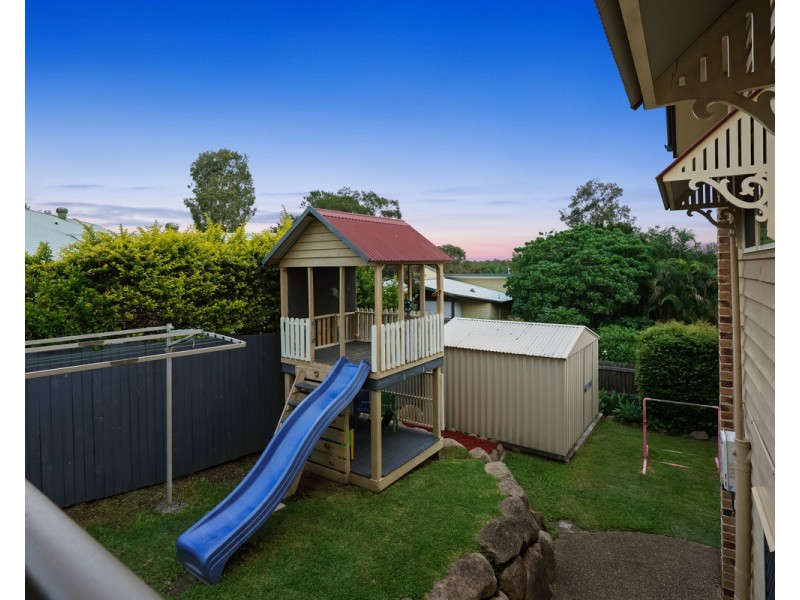 64 Blackwood Drive, Ferny Hills QLD 4055