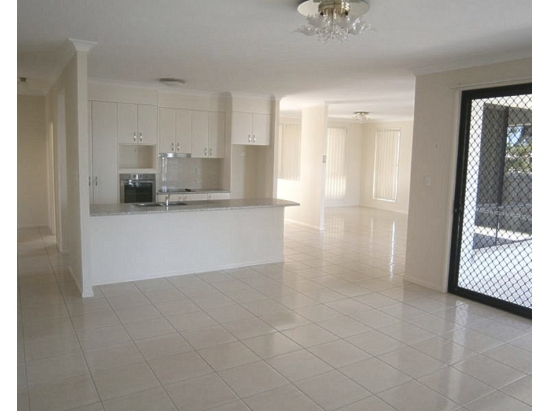 11 Langer Circuit, North Lakes QLD 4509