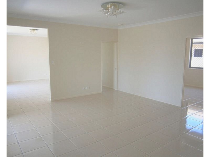 11 Langer Circuit, North Lakes QLD 4509