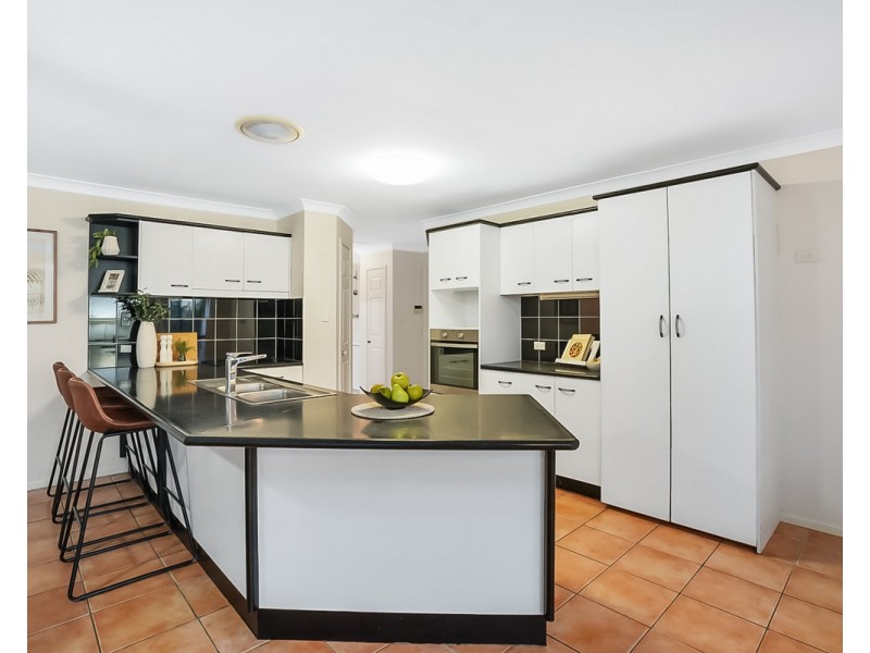 66 Whipbird Place, Aspley QLD 4034