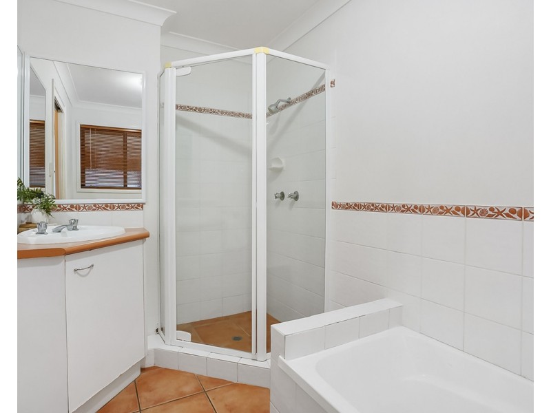 66 Whipbird Place, Aspley QLD 4034