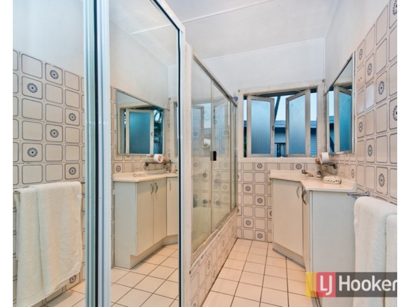 6 Eastbourne Street, Chermside West QLD 4032