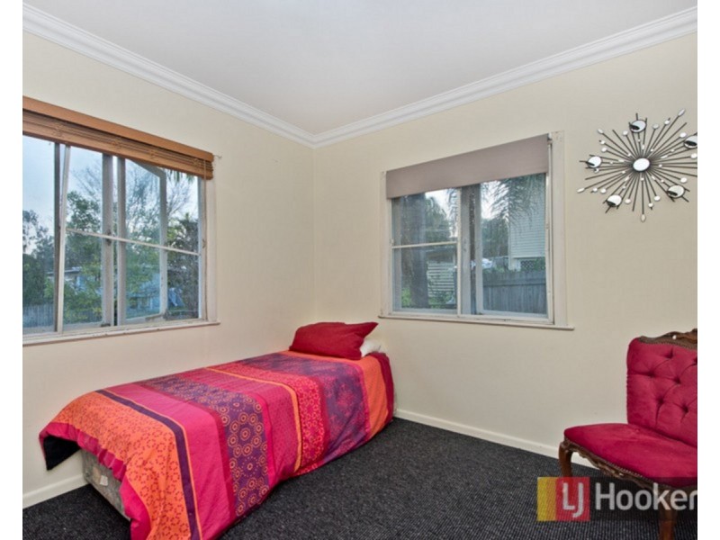 6 Eastbourne Street, Chermside West QLD 4032