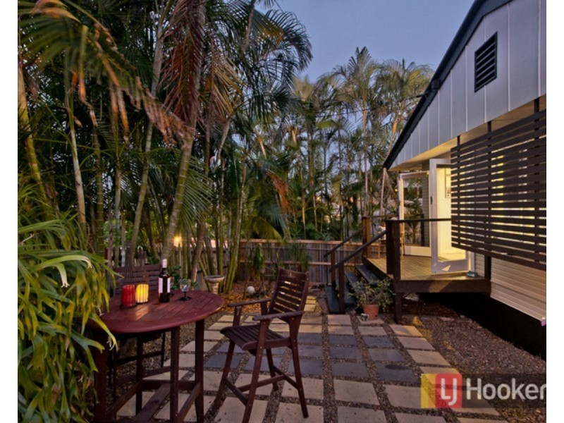 6 Eastbourne Street, Chermside West QLD 4032