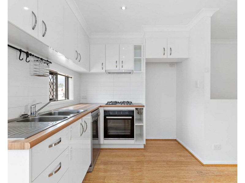 17 Tomaree Lane, Fitzgibbon QLD 4018