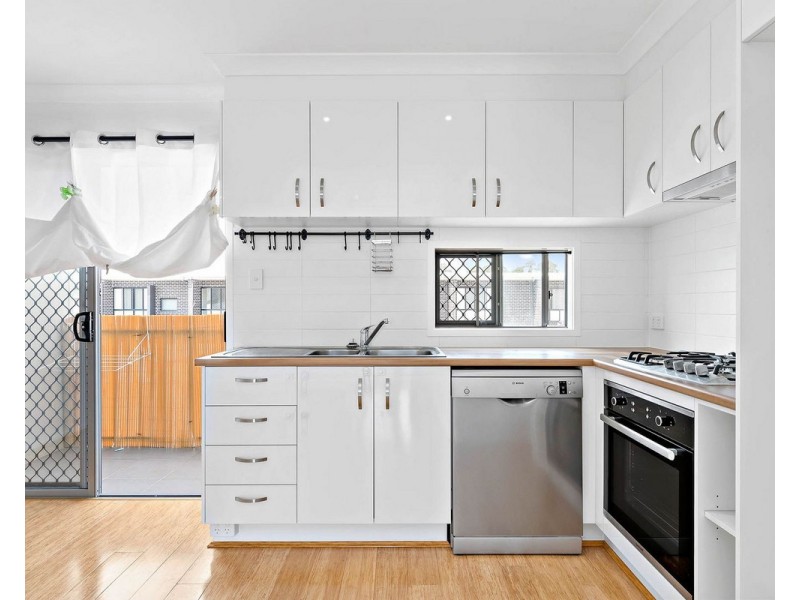 17 Tomaree Lane, Fitzgibbon QLD 4018