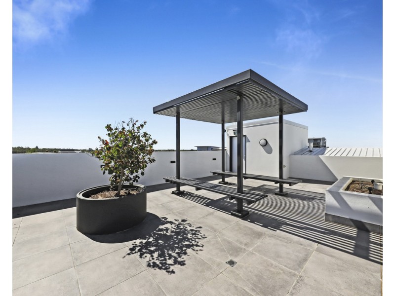 602/10 Curwen Terrace, Chermside QLD 4032