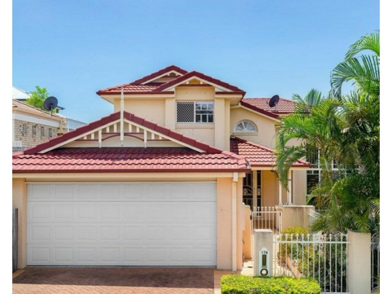 176 Galaxy Street, Bridgeman Downs QLD 4035