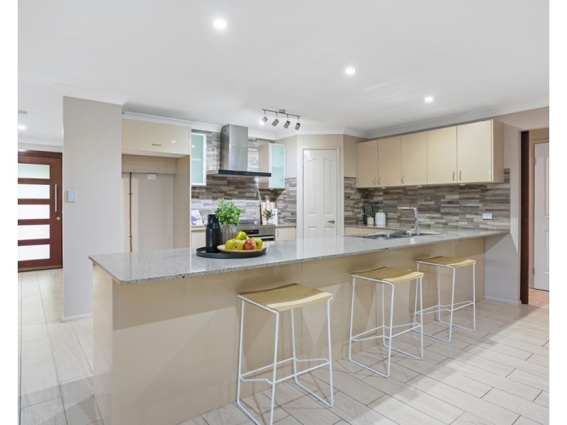 15 McKenzie Avenue, Narangba QLD 4504