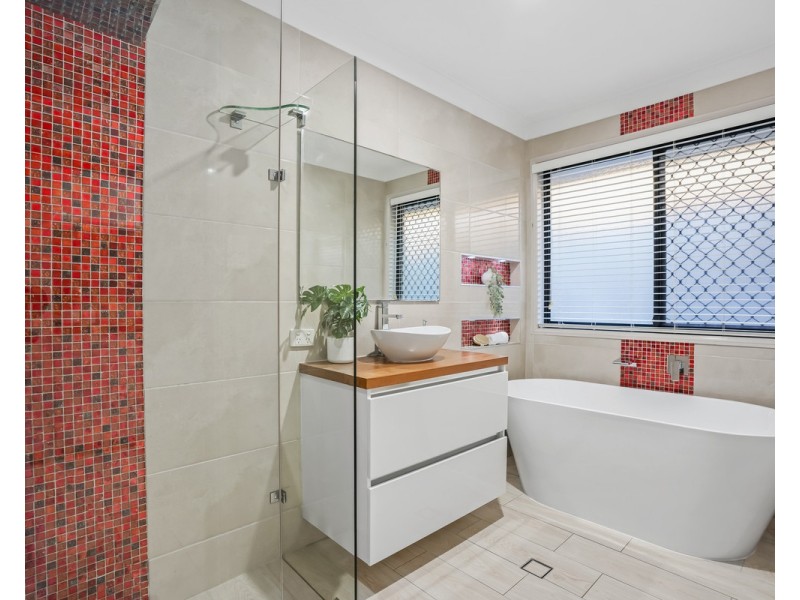 15 McKenzie Avenue, Narangba QLD 4504