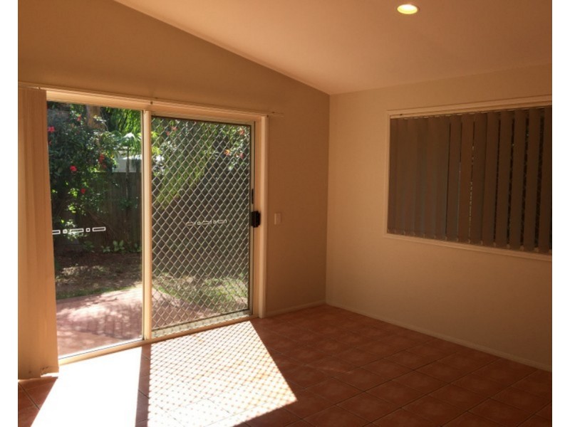 19 Hilltop Place, Banyo QLD 4014