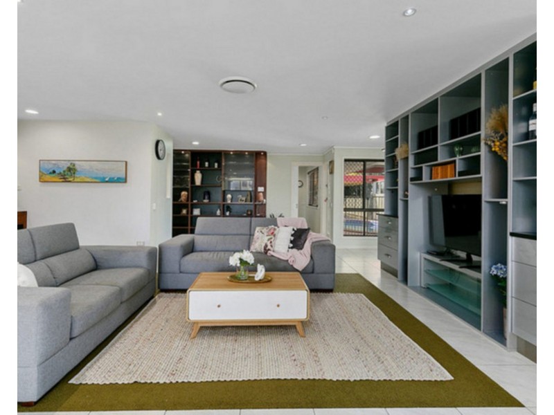 27 McCallum Street, Carseldine QLD 4034